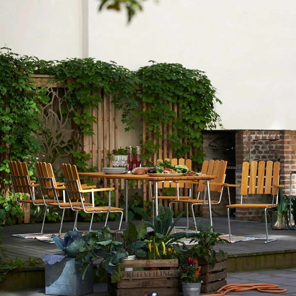 Πολυθρόνα A2, Δρύινη βάση βερνικώμενη γαλβανισμένη με θερμή εμβάπτιση Grythyttan Stålmöbler