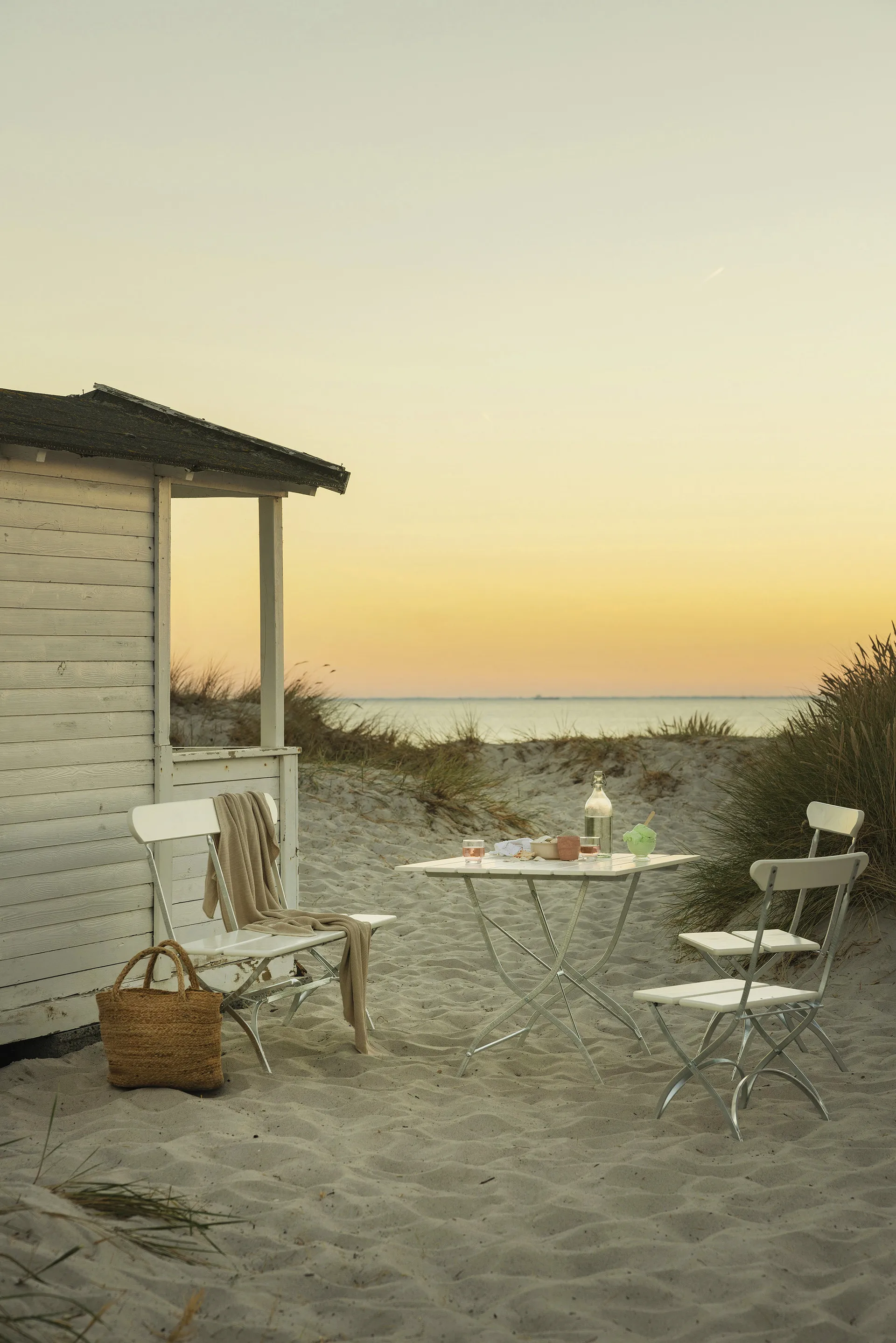 Σκαμνί Bryggeri, Λευκή λακαρισμένη δρυς - γαλβανισμένη εν θερμώ Grythyttan Stålmöbler