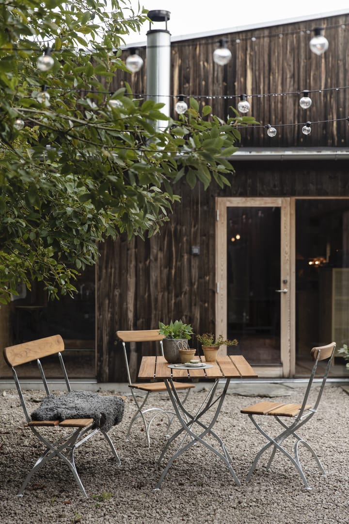 Σκαμνί Bryggeri, Teak -βάση γαλβανισμένη εν θερμώ Grythyttan Stålmöbler