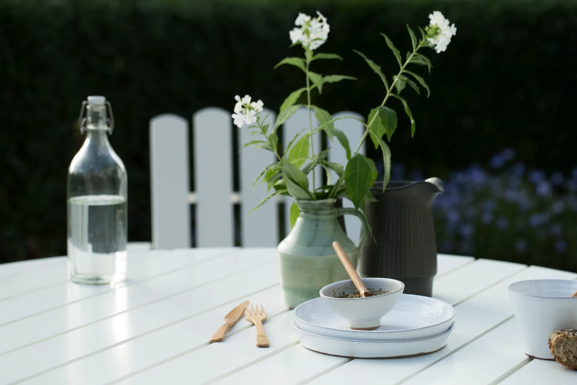 Σετ τραπεζαρίας Grythyttan λευκό 9A Ø120cm + 5τμχ A2 Grythyttan Stålmöbler