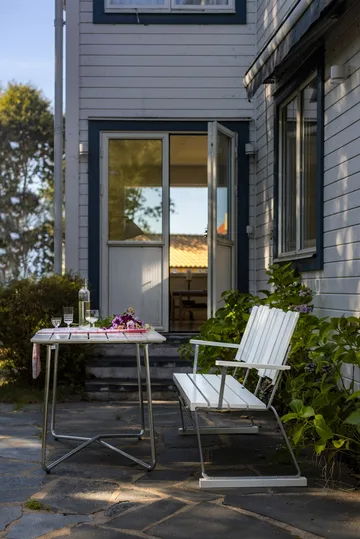 Καναπές Soffa 6 - Λευκή λακαρισμένη δρυς - γαλβανισμένη εν θερμώ - Grythyttan Stålmöbler