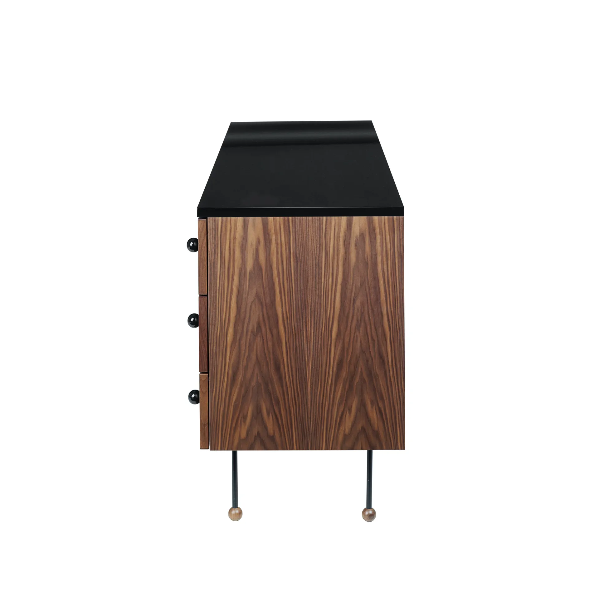62 Συρταριέρα, american walnut, 6 συρτάρια GUBI