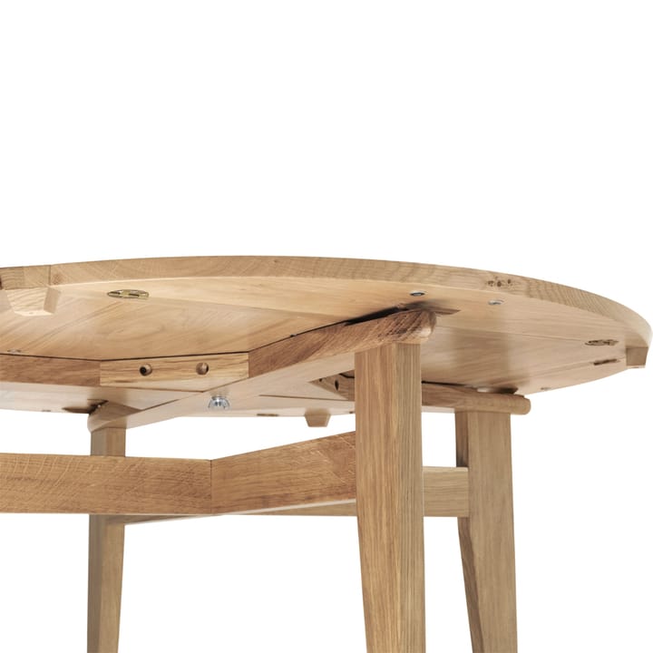Τραπεζαρία B-Table, δρυς ματ λακαρισμένο GUBI