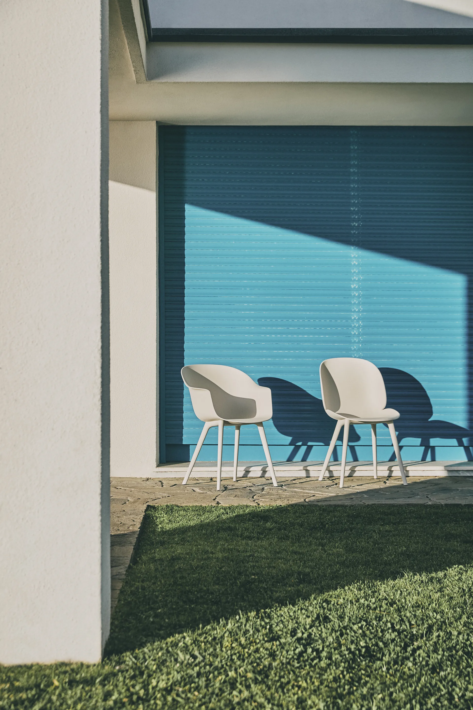 Καρέκλα υπαίθριας τραπεζαρίας Beetle, Alabaster white GUBI