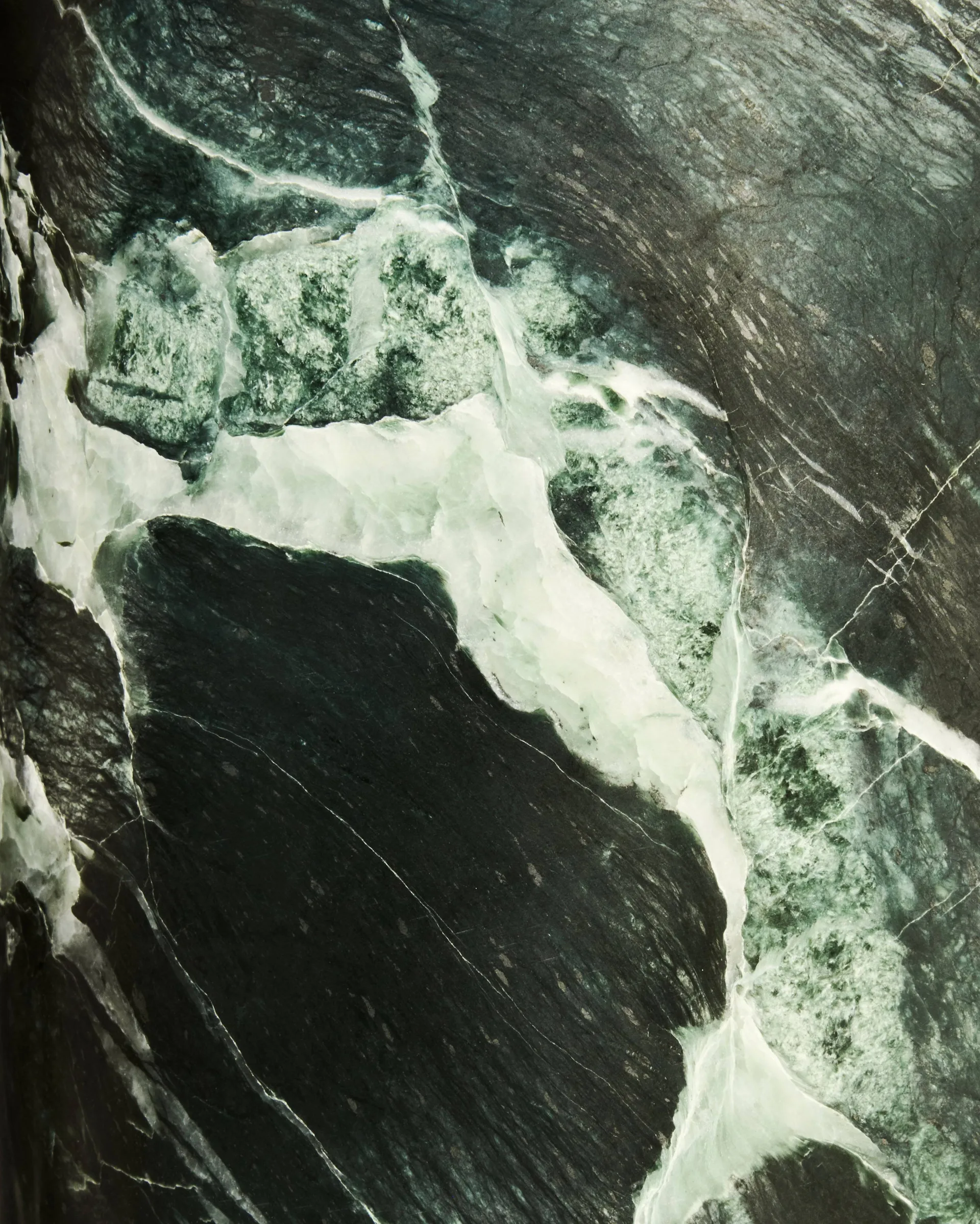 Gravity XL επιδαπέδιο φωτιστικό, Emerald marble-canvas GUBI