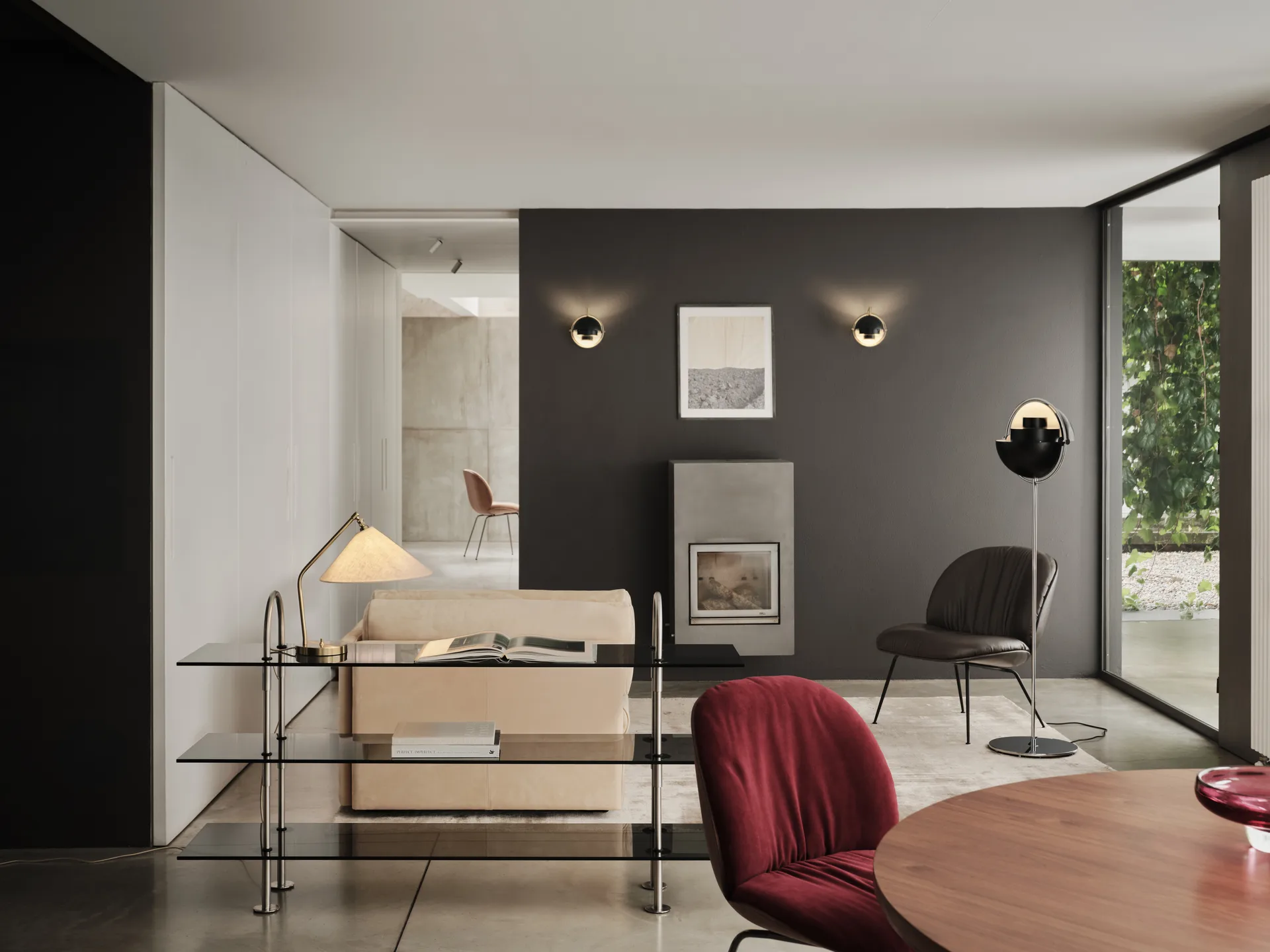 Multi-Lite επιτοίχιο φωτιστικό, Μαύρο-οπτάνσιο GUBI