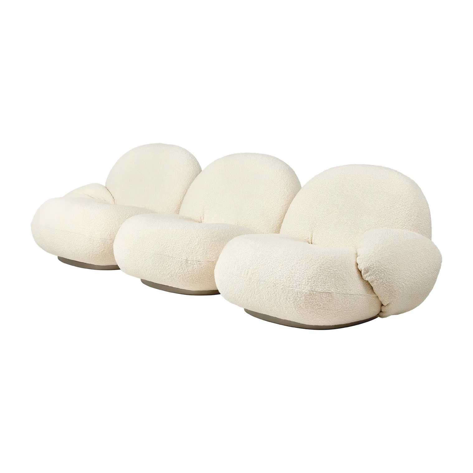 Καναπές Pacha 3θέσιος με υποστήριξη βραχίονα, Karakorum 001-pearl gold GUBI