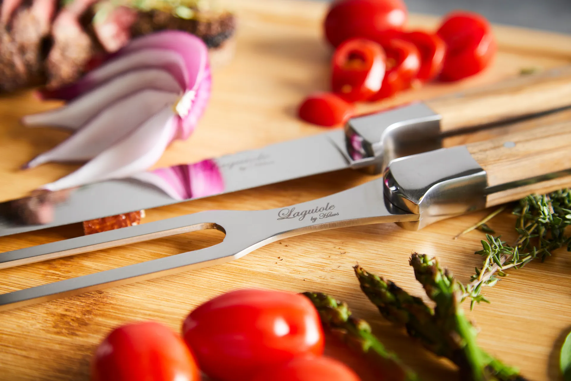 Laguiole By Hâws σετ μαχαιριών για τεμάχισμα με ξύλο κοπής 3 τεμ., Olive Hâws