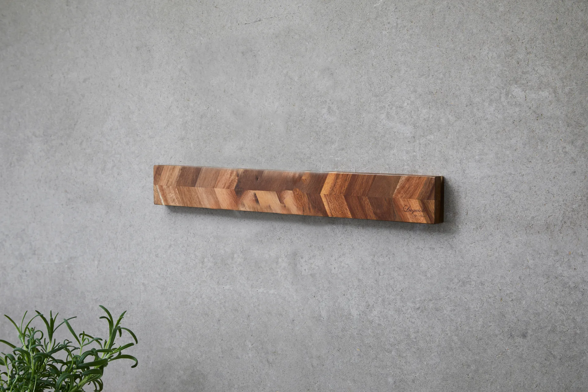 Laguiole By Hâws μαγνητική ράγα για μαχαίρια 40x5x2 εκ., Acacia wood Herringbone style Hâws