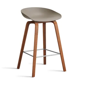 About a Stool 32 Low σκαμπό μπαρ με βάση από καρυδιά 2.0 - Khaki-ανοξείδωτος χαλύβδινος σκελετός - HAY