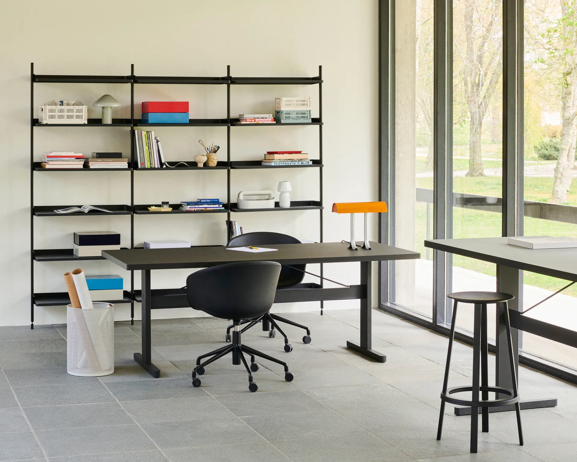 Anagram επιτραπέζιο φωτιστικό, Καμμένο πορτοκαλί HAY