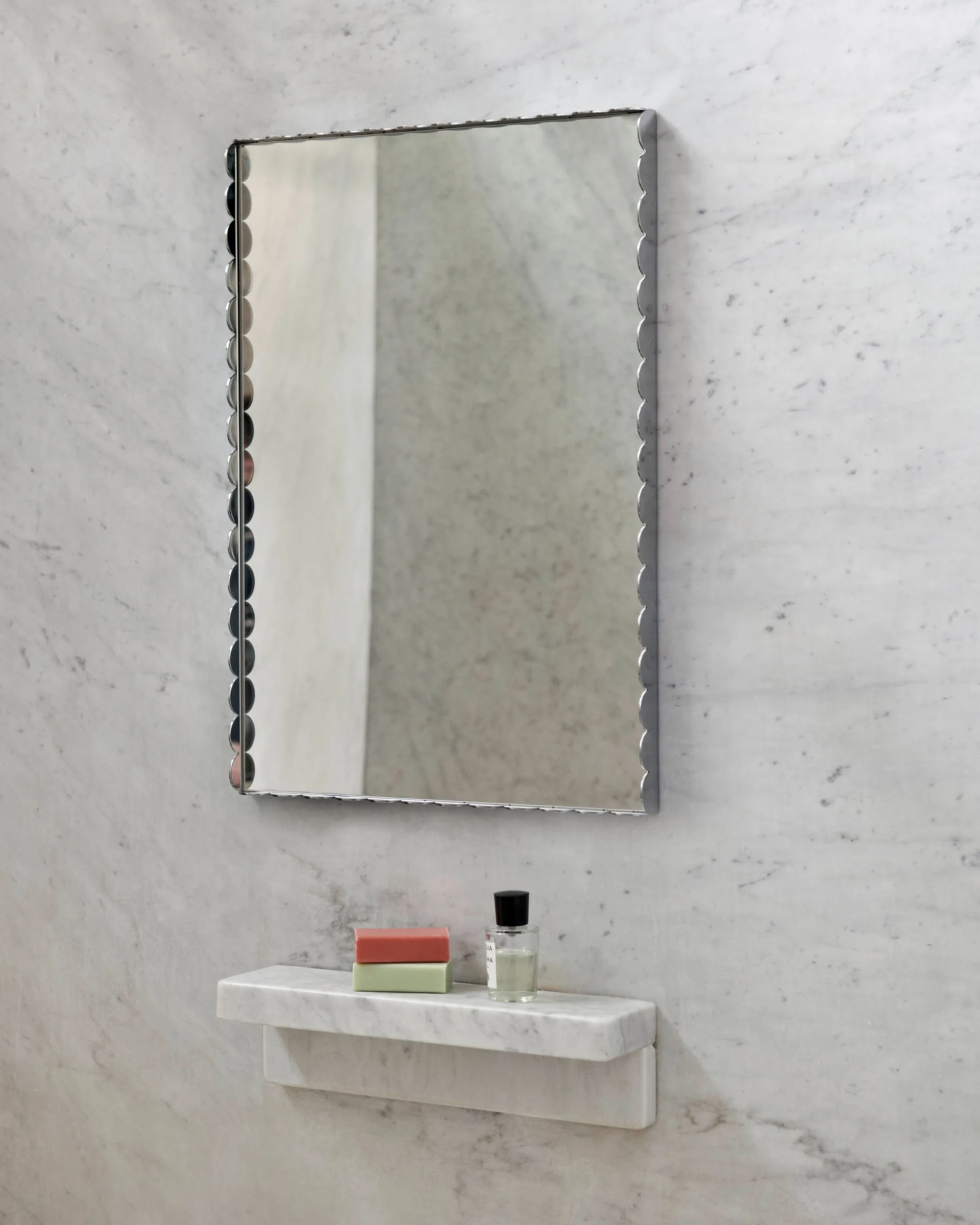 Καθρέπτης Arcs Mirror Rectangle S 43.5x61.5 cm, Ανοξείδωτο ατσάλι HAY
