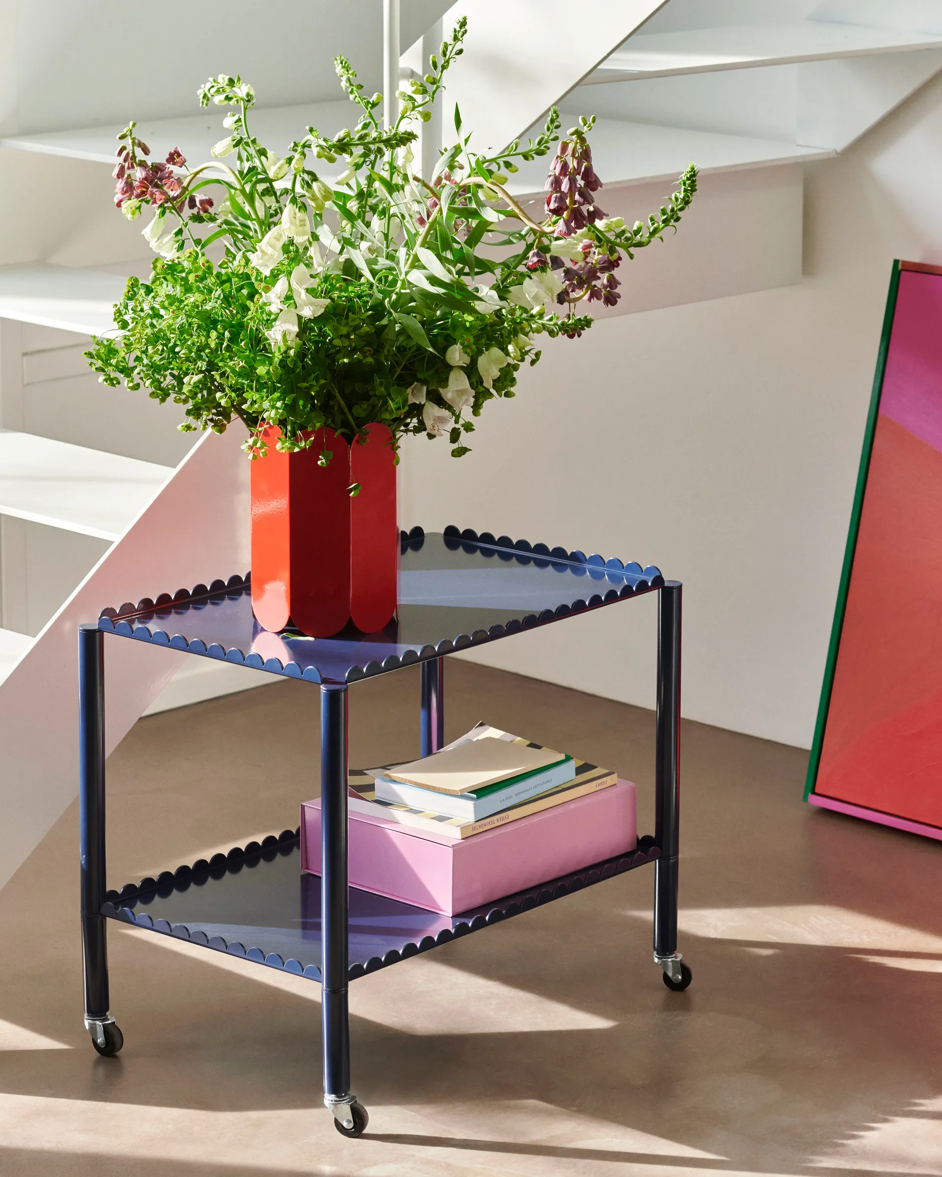 Arcs Trolley Low καροτσάκι σερβιρίσματος, Steel blue HAY