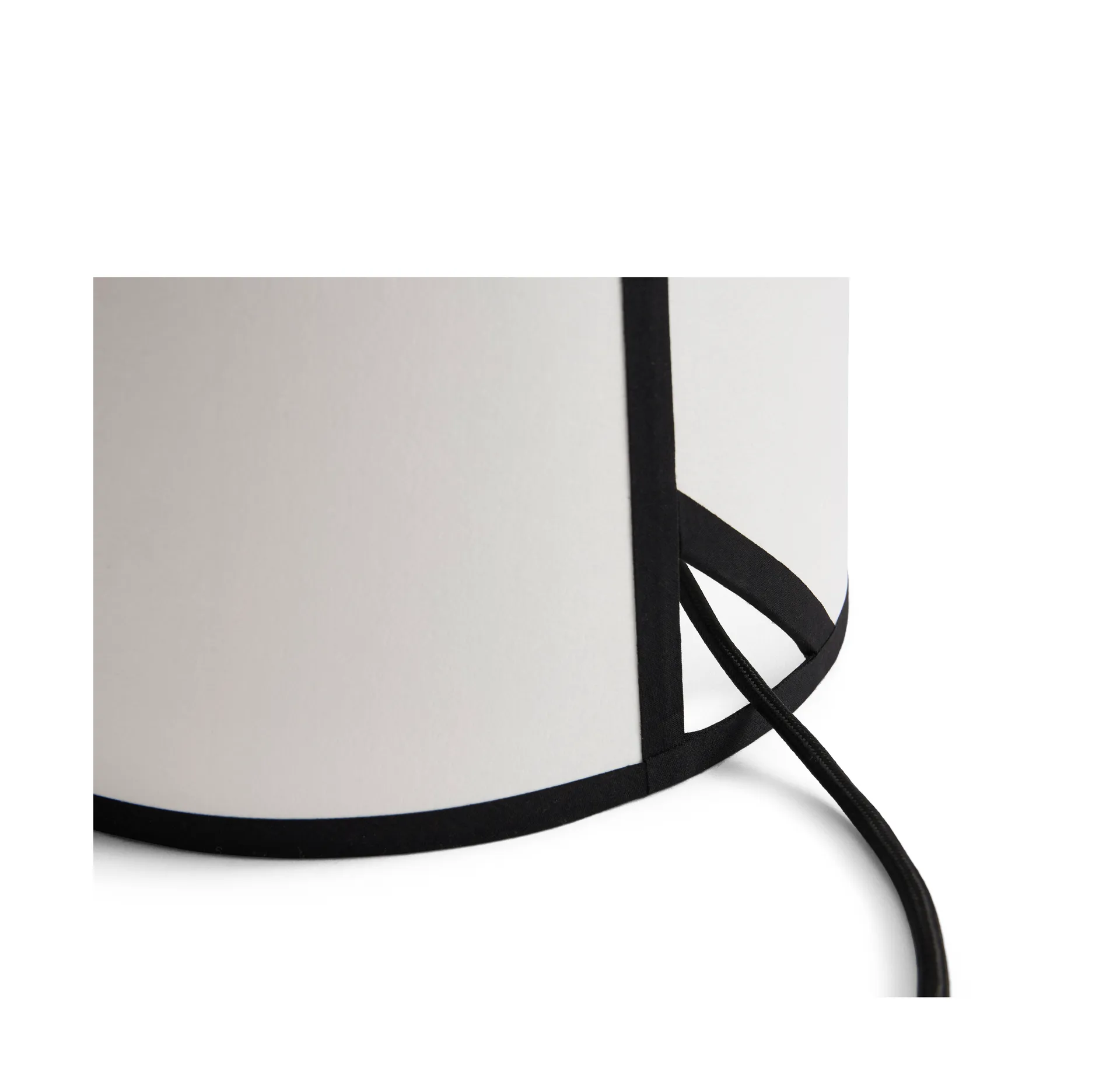 Ava pyramid επιτραπέζιο φωτιστικό 45 cm, White HAY