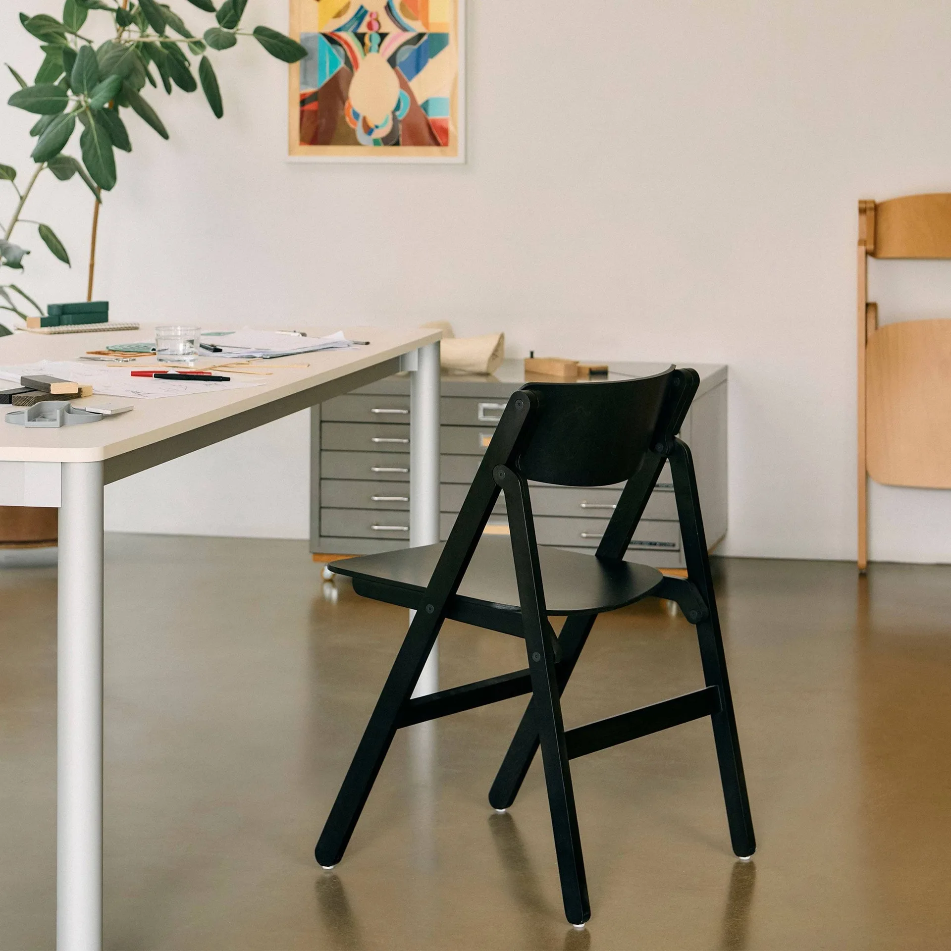 Backflip Chair καρέκλα, Anthracite βαμμένη οξιά HAY
