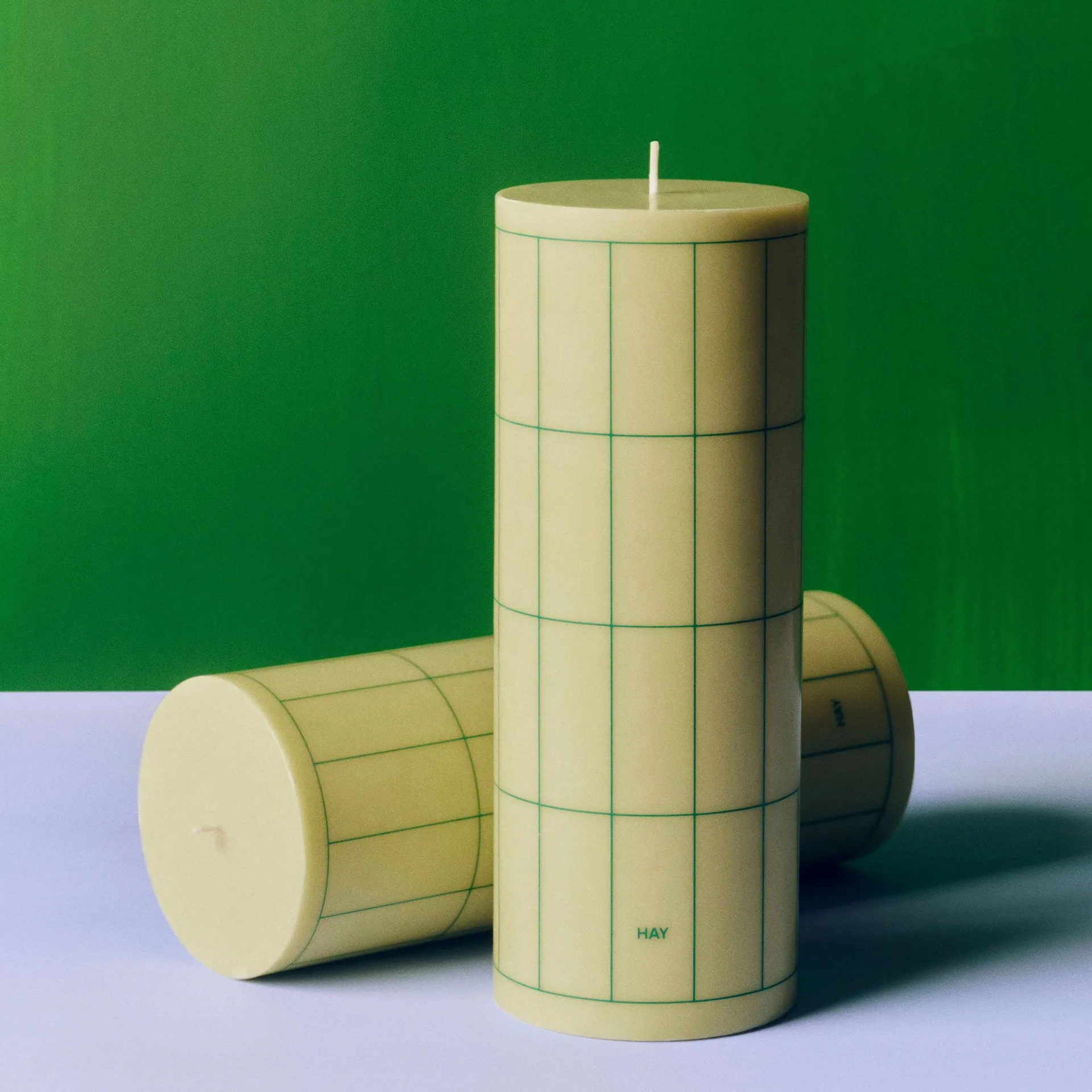 Column Candle κολόνα κερί large 25 εκ., Light green with dark green grid check HAY