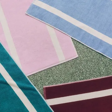 Ριγέ πατάκι μπάνιου - Cool pink, 50x80 cm - HAY