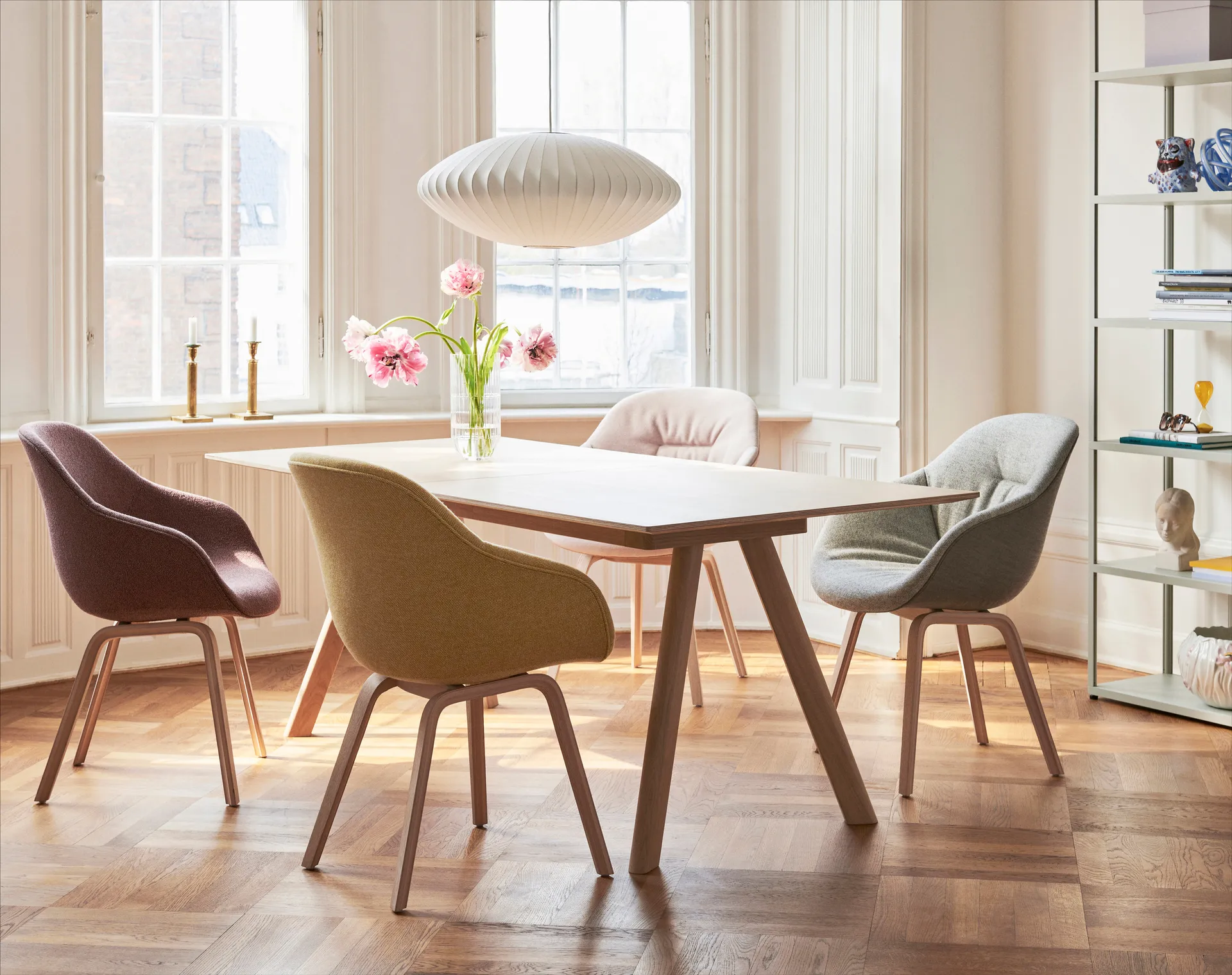 CPH30 2.0 τραπέζι φαγητού 90x250 εκ., Off white linoleum-lacq. oak HAY