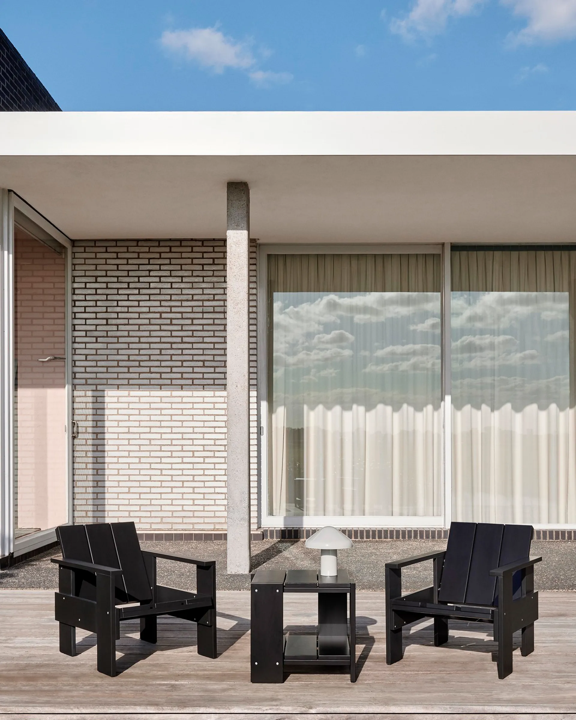 Πολυθρόνα Crate, λουστραρισμένο πεύκο, Μαύρο HAY