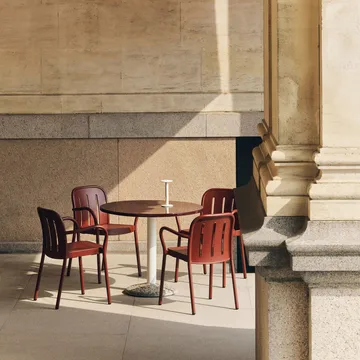 Deville πολυθρόνα με μπράτσα - Iron red - HAY