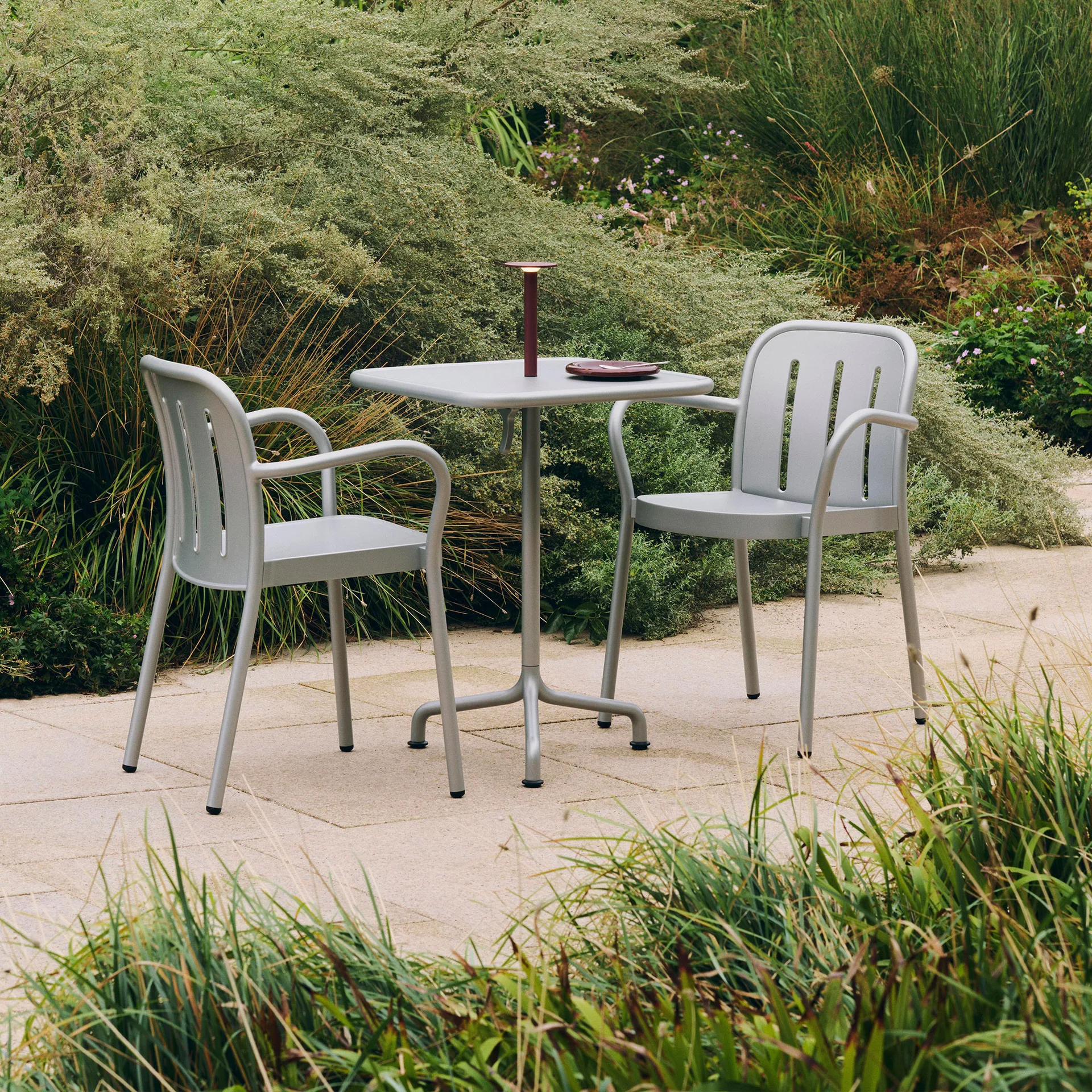 Deville πολυθρόνα με μπράτσα, Silver grey HAY