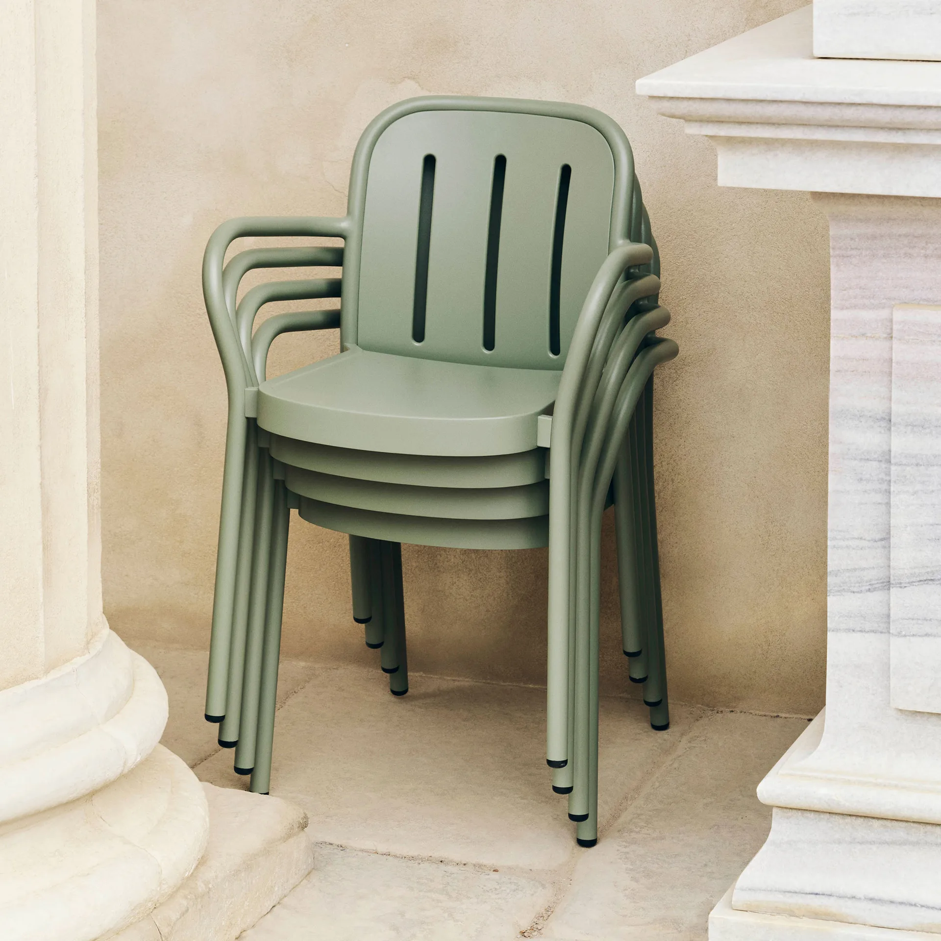 Deville πολυθρόνα με μπράτσα, Thyme green HAY