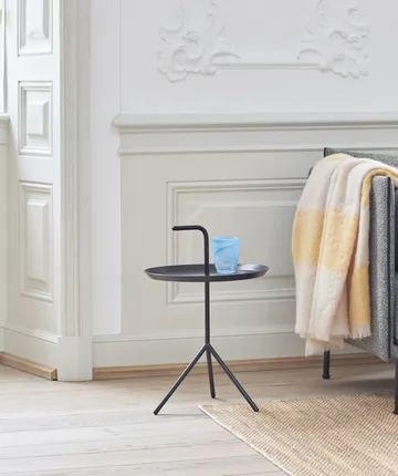 DLM βοηθητικό τραπεζάκι Ø38 cm - Black - HAY