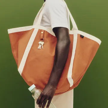 Everyday Sports Bag τσάντα medium - Burnt orange, medium - HAY