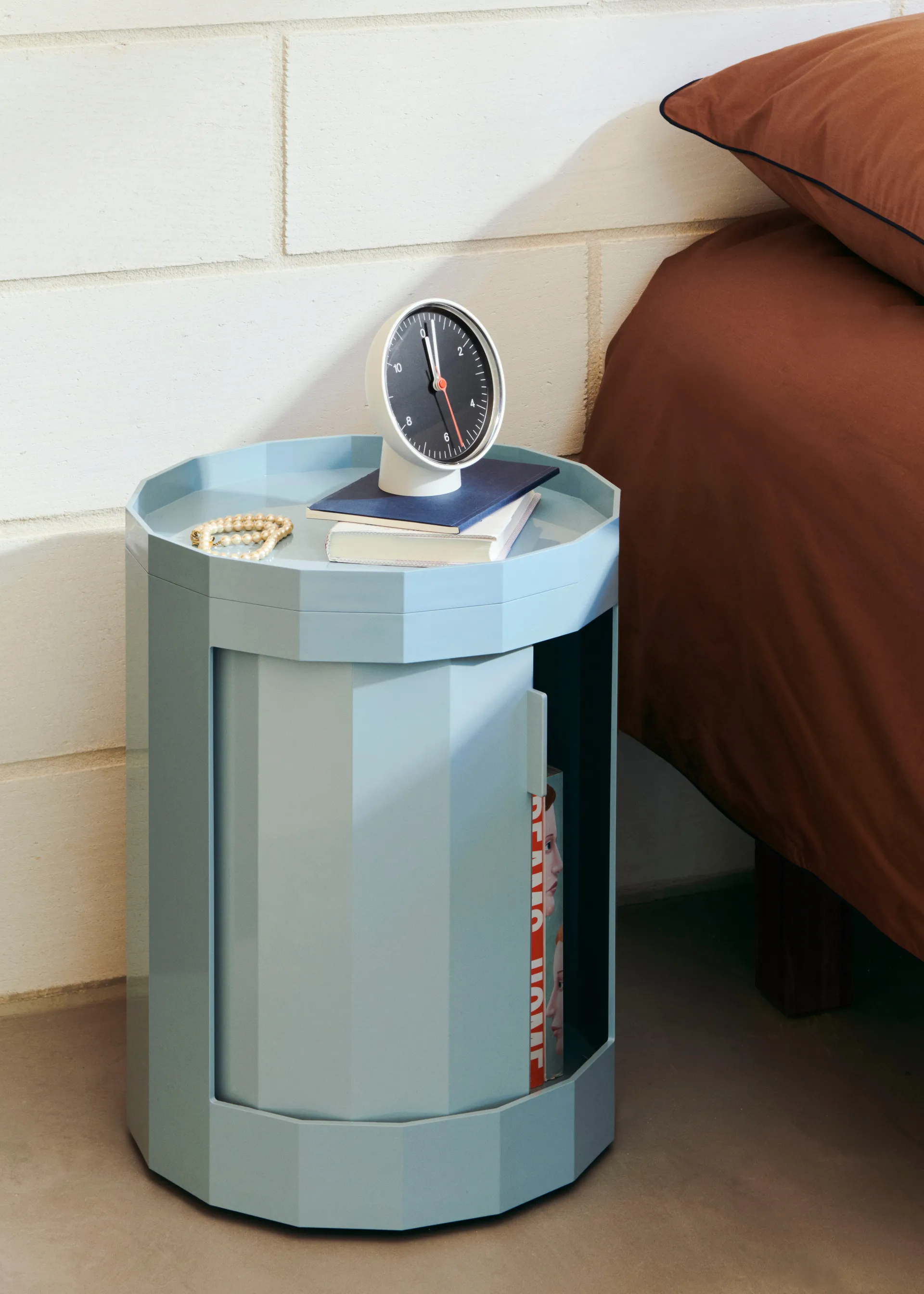 Facet Cabinet 100 βοηθητικό τραπεζάκι, Misty blue HAY