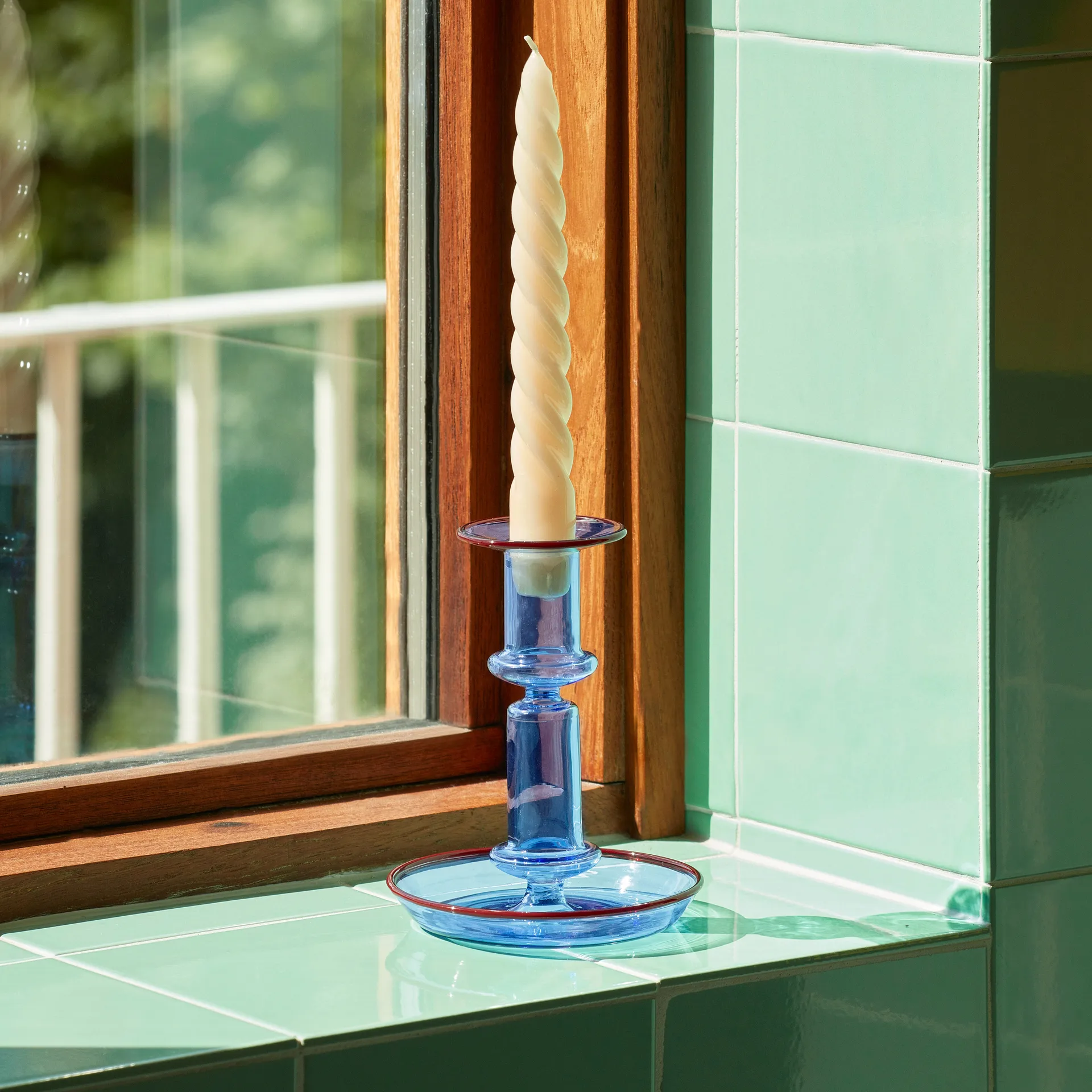 Flare μεσαίο κηροπήγιο, γαλάζιο-κόκκινο HAY