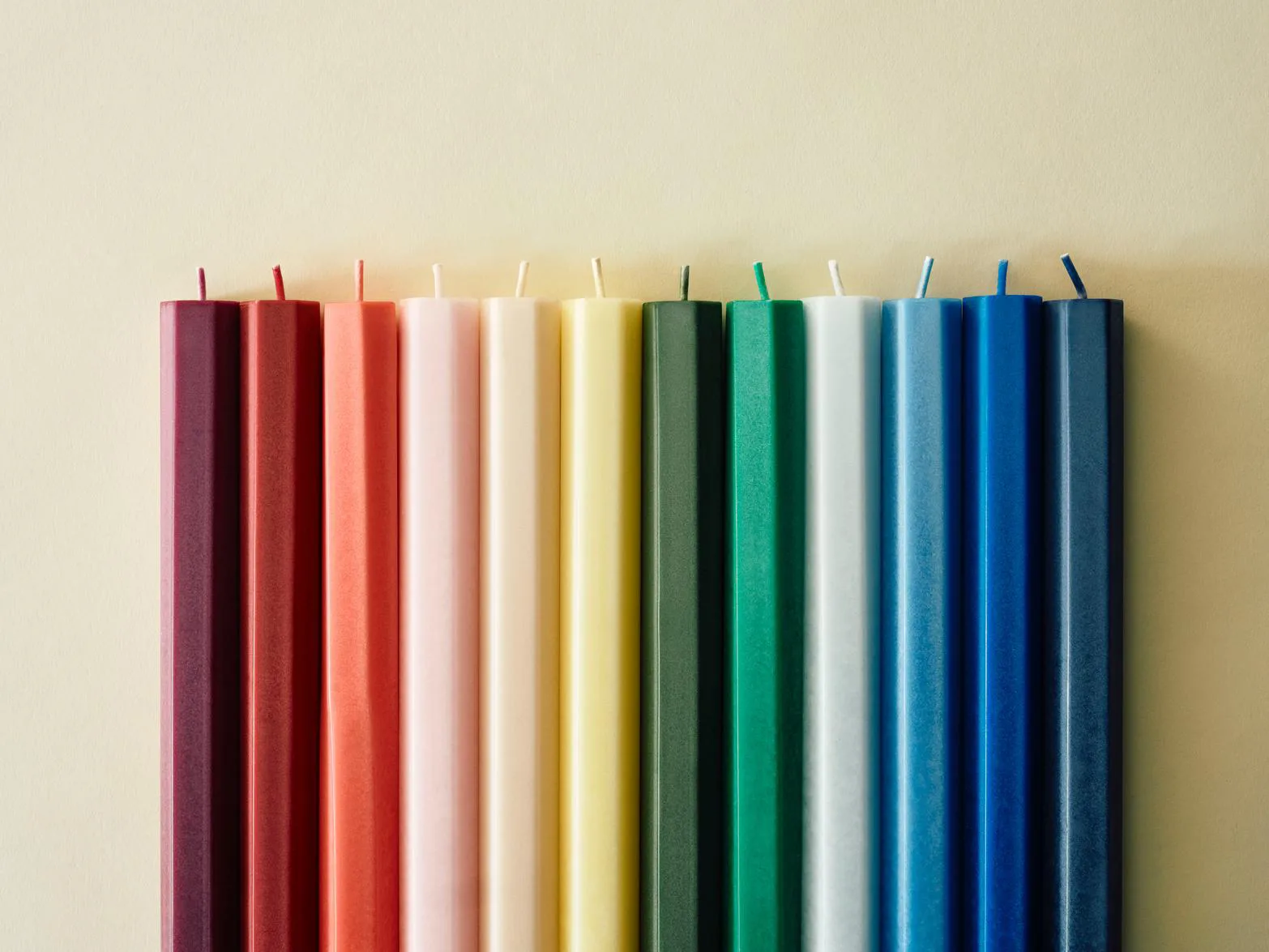 Κερί Hexagon Candle 4-pack, Dark HAY