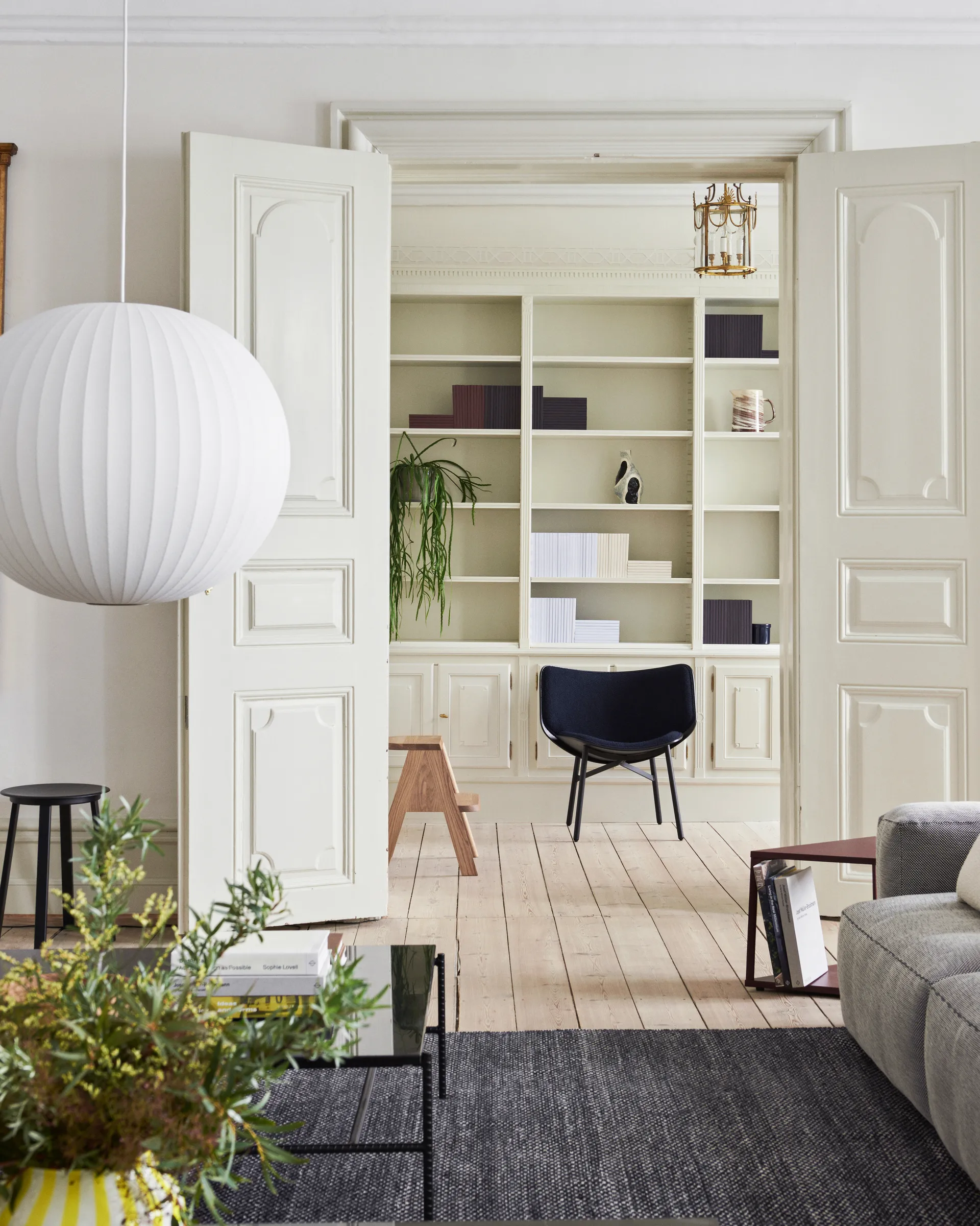 Nelson Bubble Ball κρεμαστό φωτιστικό L, Υπόλευκο HAY