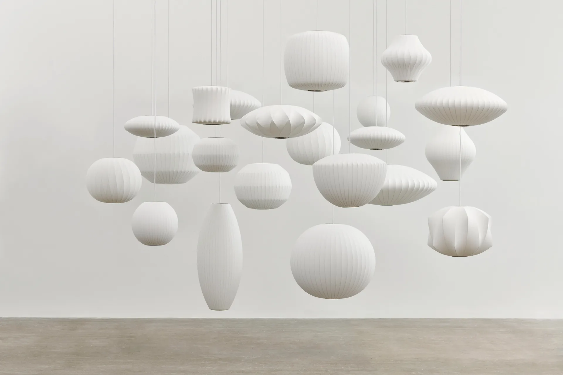 Nelson Bubble Pear crisscross κρεμαστό φωτιστικό S, Υπόλευκο HAY