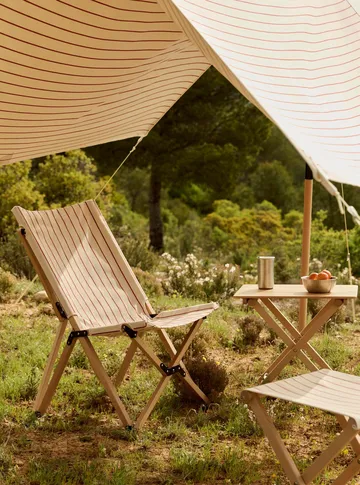 Outdoor Market πτυσσόμενη καρέκλα - Μπεζ-κόκκινο - HAY