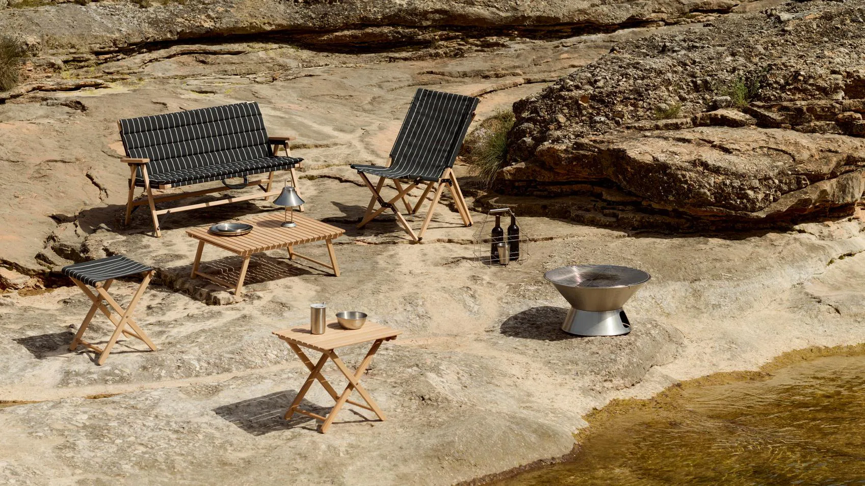 Outdoor Market πτυσσόμενος καναπές, Μαύρο-μπεζ, 2 θέσεων HAY