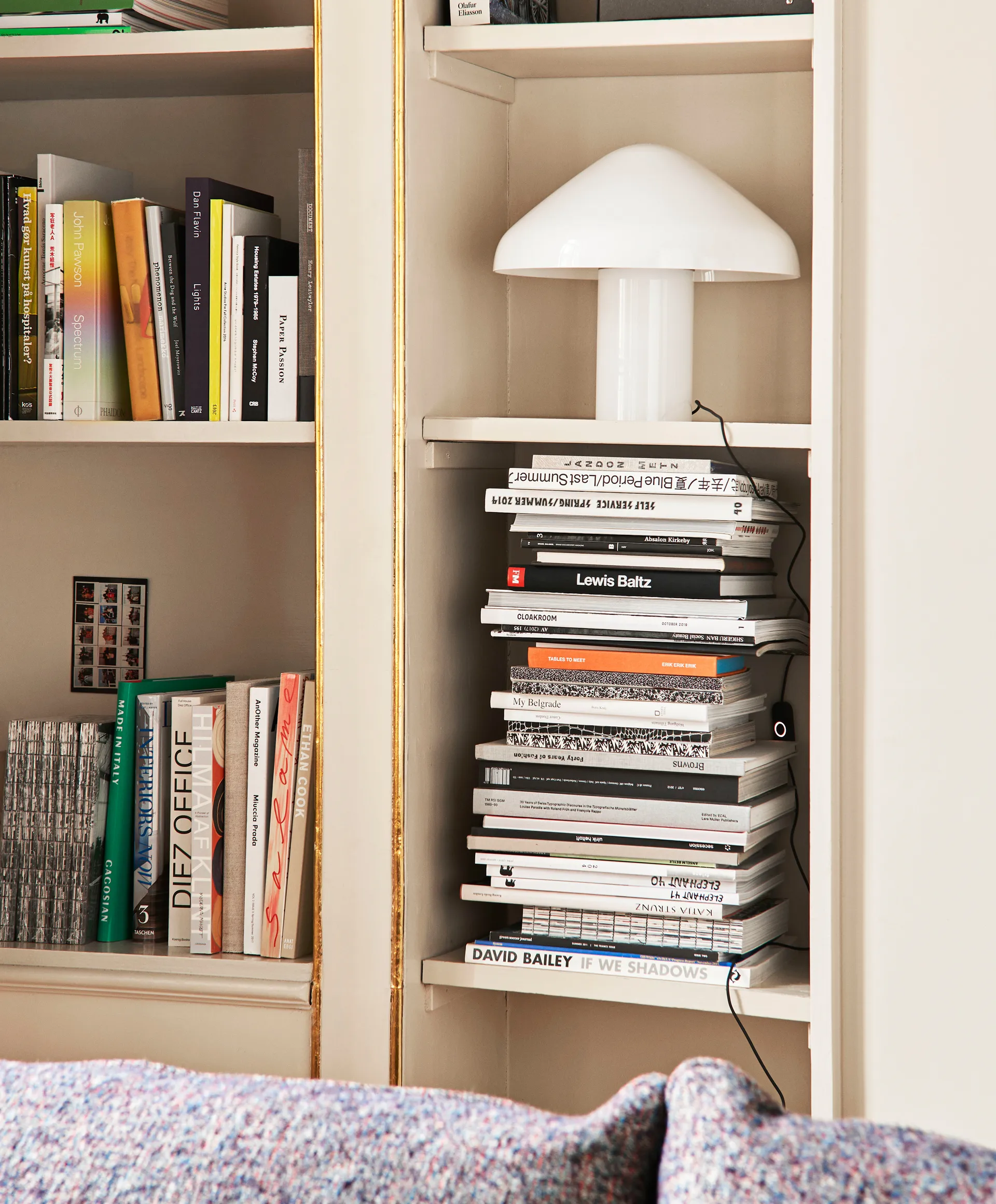 Pao γυάλινο επιτραπέζιο φωτιστικό Ø 35 cm, Λευκό-οπαλίνα HAY