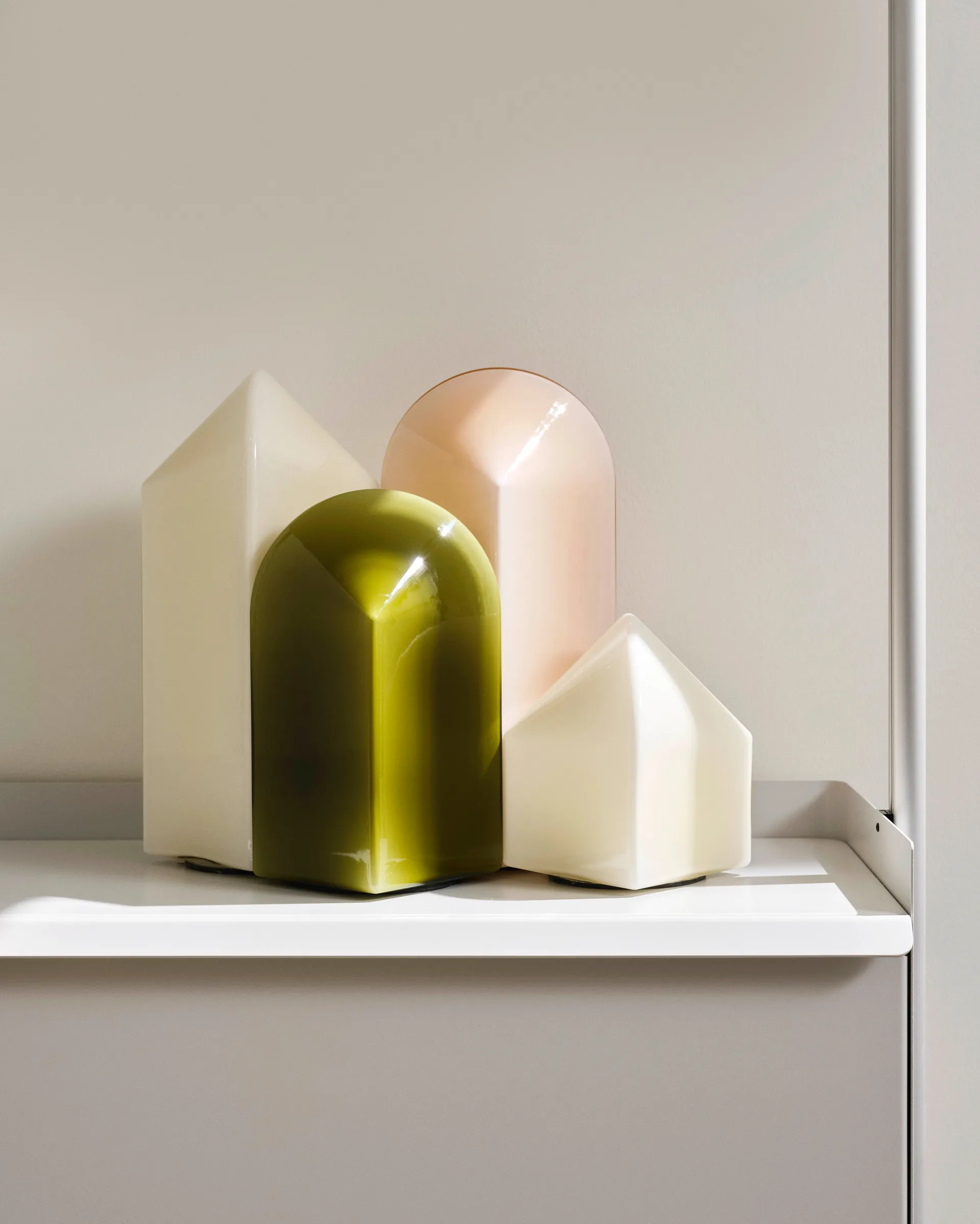 Parade επιτραπέζιο φωτιστικό 16 cm, Λευκό του κοχυλιού HAY