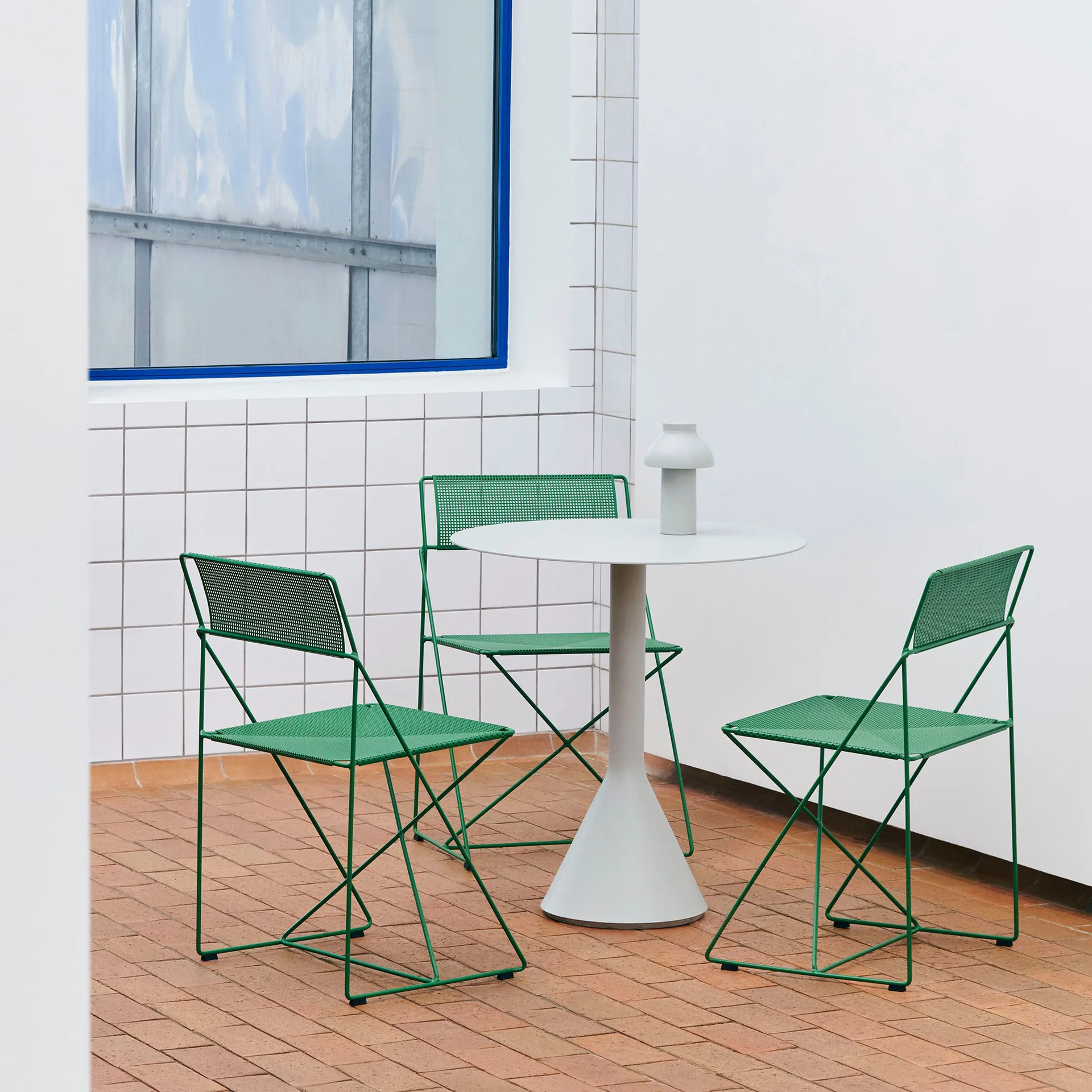 PC Portable No 2 επιτραπέζιο φωτιστικό, Cool grey HAY