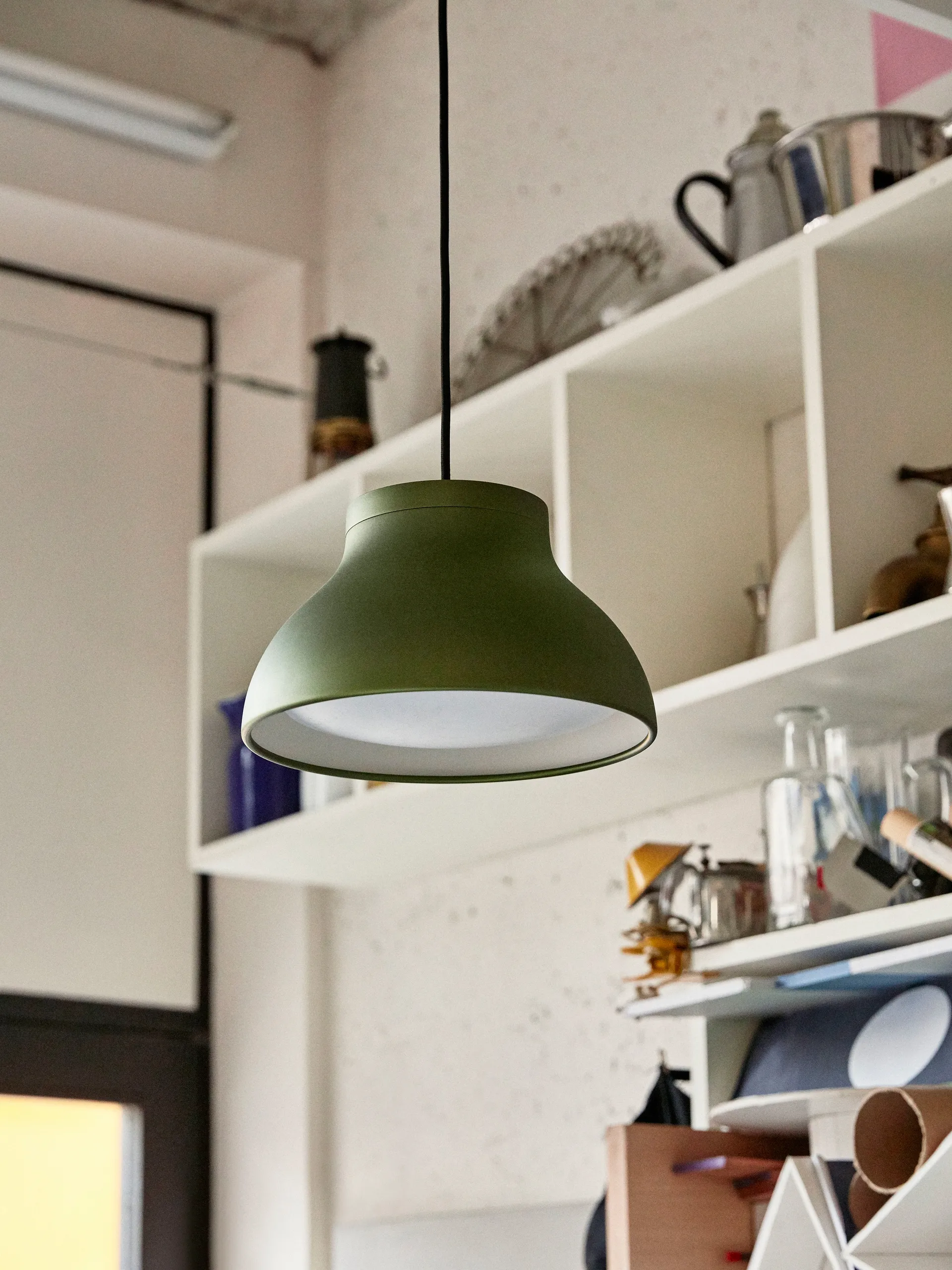 PC κρεμαστό φωτιστικό S Ø25 cm, Πράσινο σμαραγδί HAY