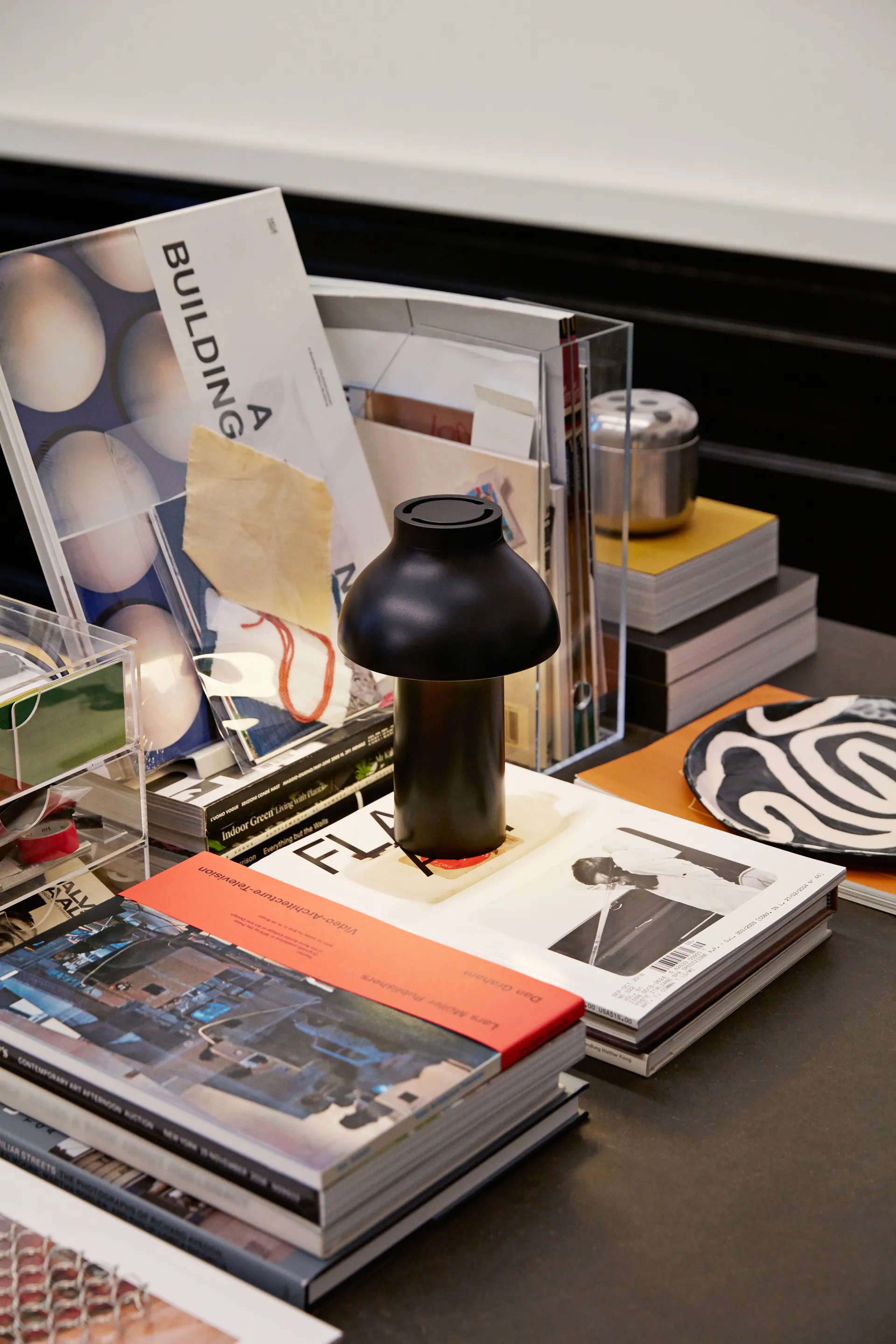 PC φορητό επιτραπέζιο φωτιστικό, Απαλό μαύρο HAY