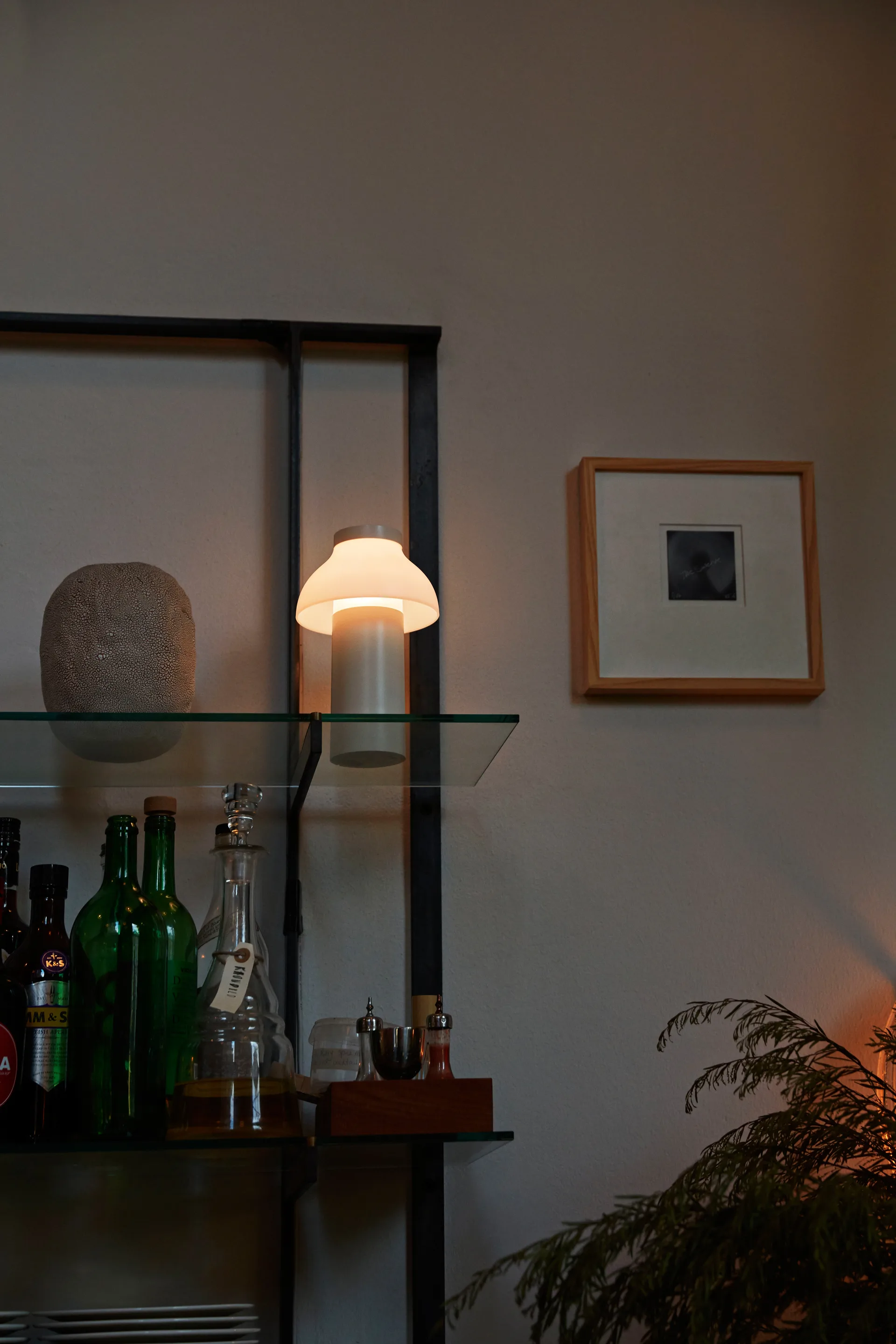 PC φορητό επιτραπέζιο φωτιστικό, Κρεμ λευκό HAY