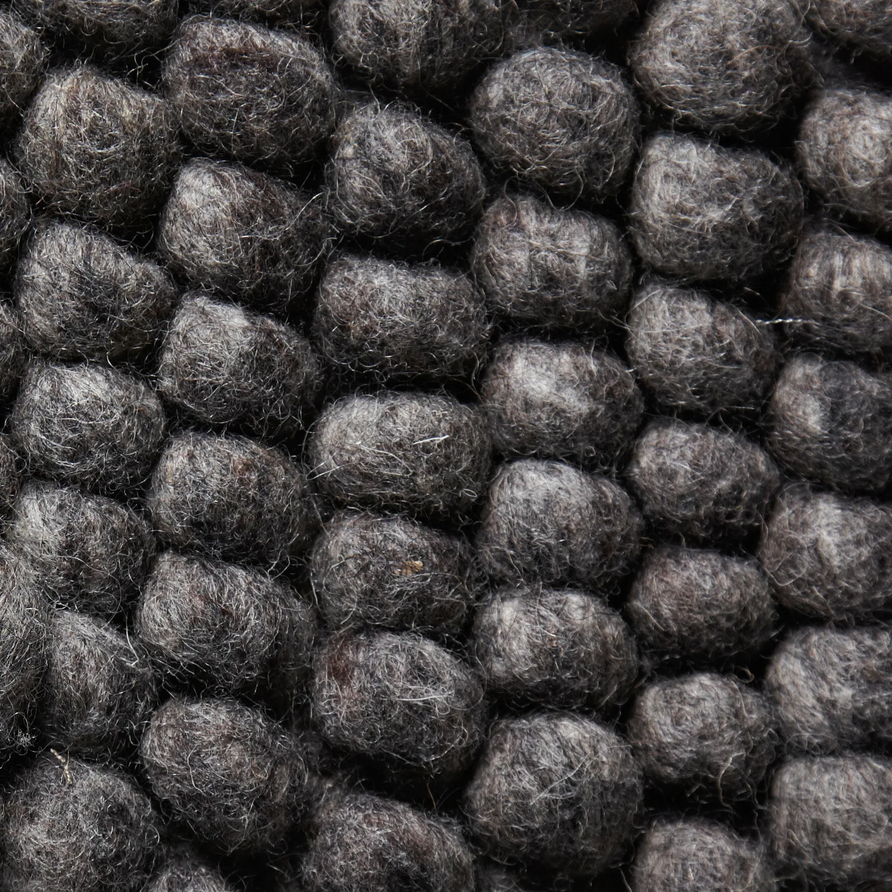 Μάλλινο χαλί Peas 200x300 cm, Σκούρο γκρι HAY