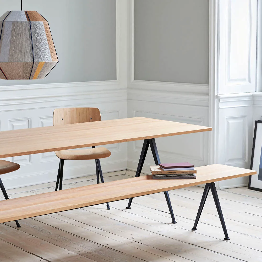 Pyramid πάγκος, Oak matt lacqured-190cm-μαύρη χαλύβδινη βάση HAY