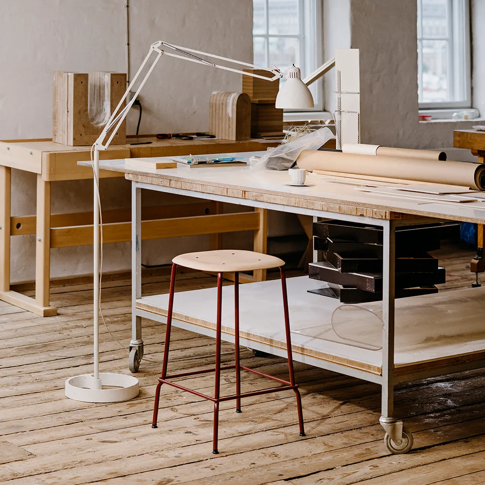 Soft Edge 30 Low σκαμπό μπαρ, Water-based lacquered oak-krom HAY