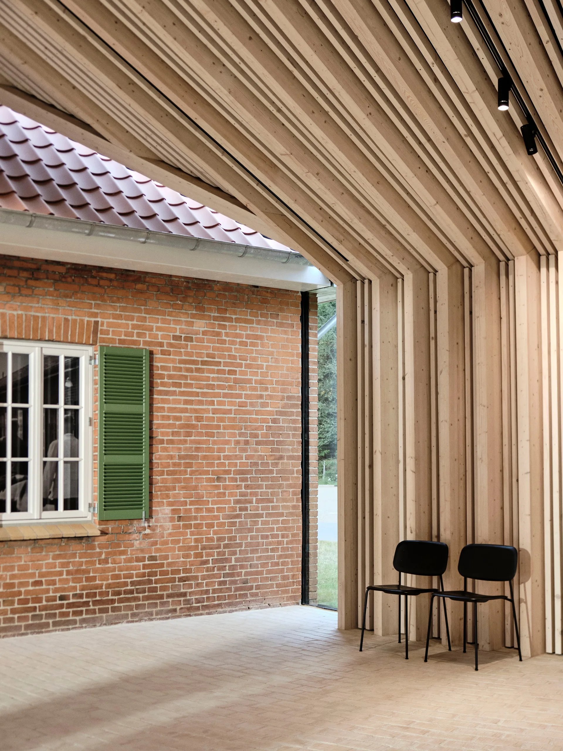 Soft Edge 40 καρέκλα, Black oak-μαύρος μεταλλικός σκελετός, σετ 4 τεμαχίων HAY
