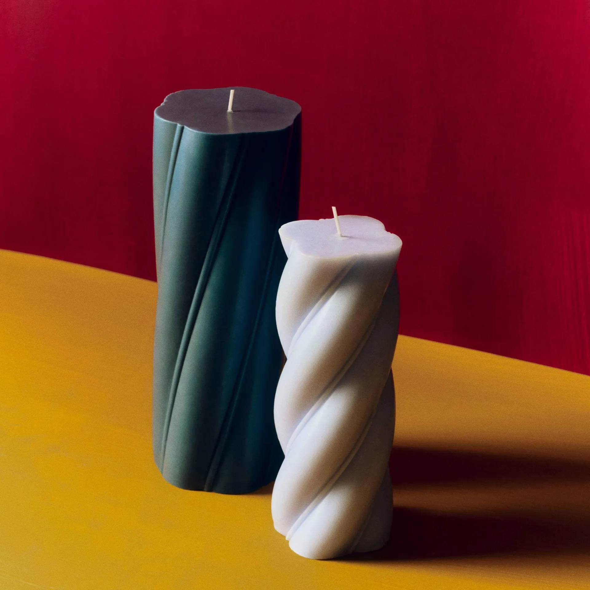 Soft Serve Candle κολόνα κερί, Dark teal, Ø9,5x24,5 cm HAY