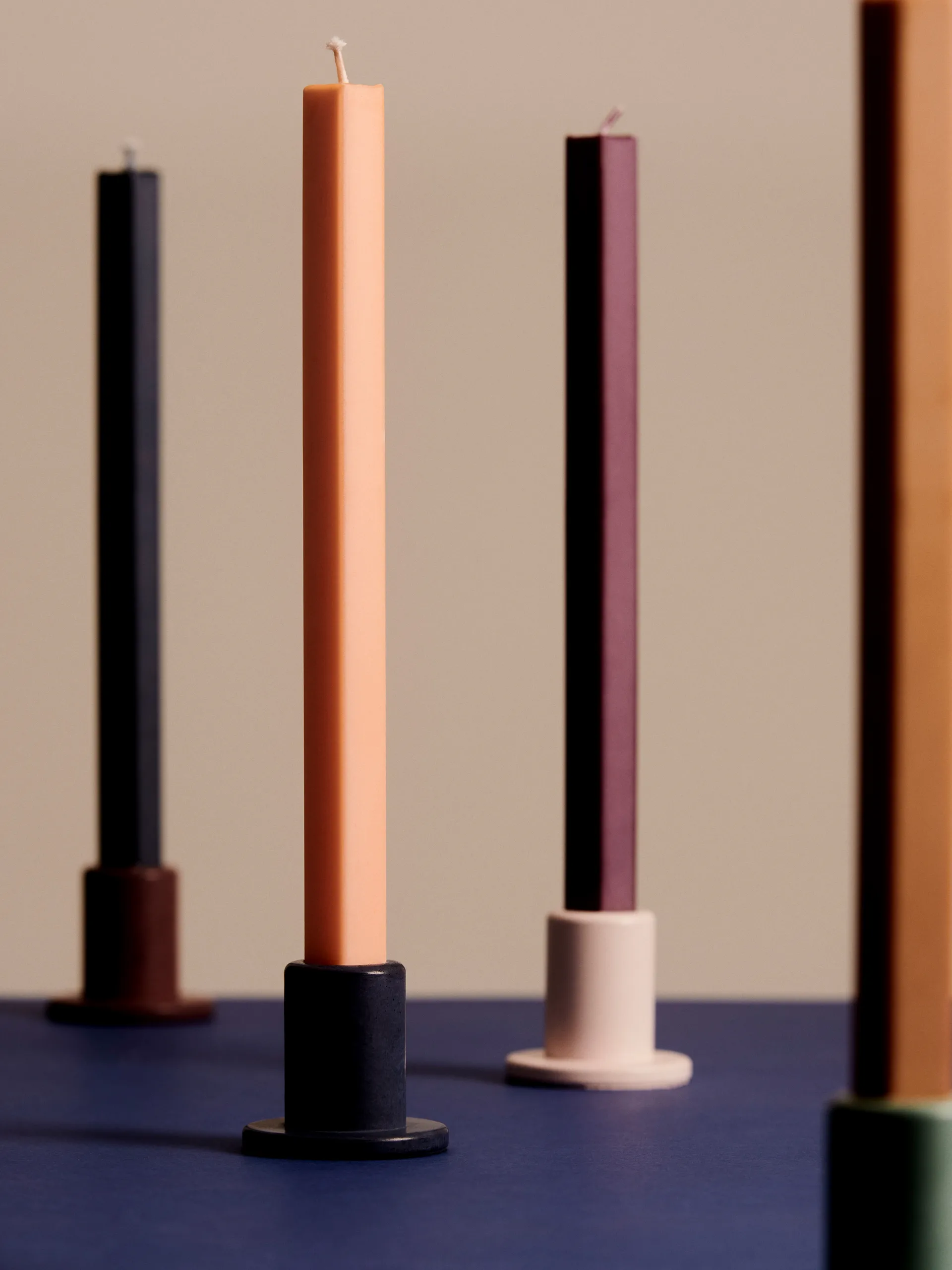 Tube Κηροπήγιο από σκυρόδεμα 5,5 cm, Bordeaux HAY