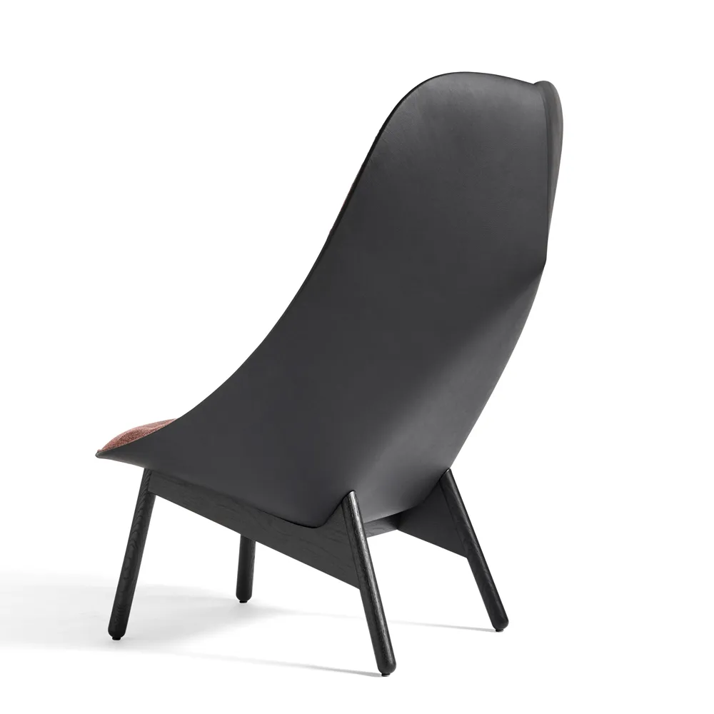 Uchiwa Quilt πολυθρόνα lounge, 12 κλεμεντίνη-μαύρη δρυς-μαύρο δέρμα HAY