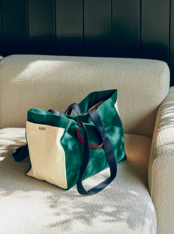 Weekend Bag Organic τσάντα M, Dark green multi HAY