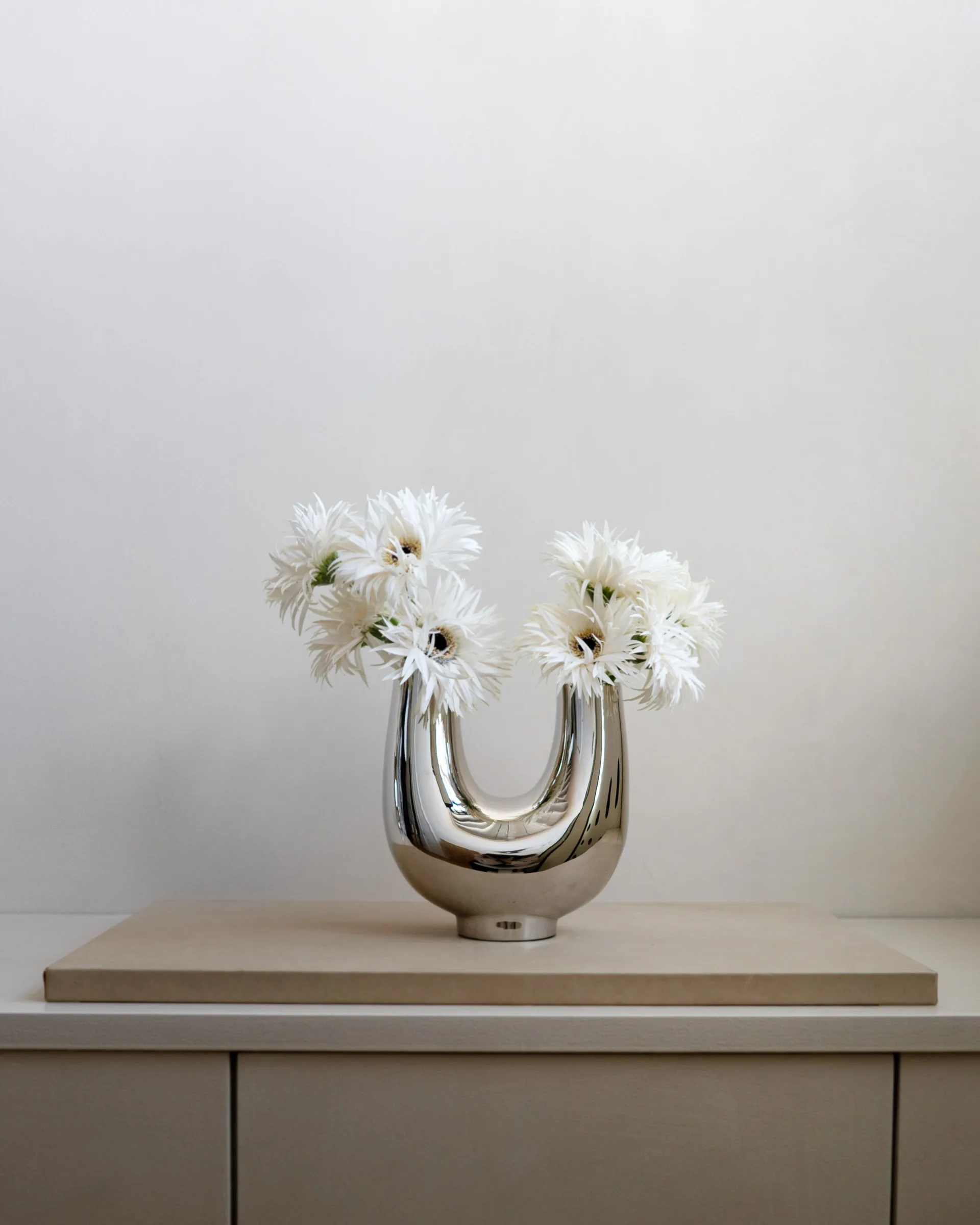 Kazumi βάζο, Nickel Hein Studio